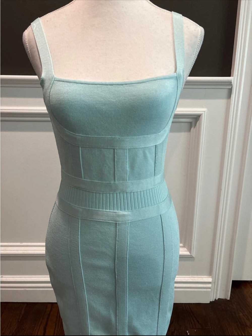 Guess Light Aqua fitted corset like Beautiful Midi Dress Small - Picture 7 of 9